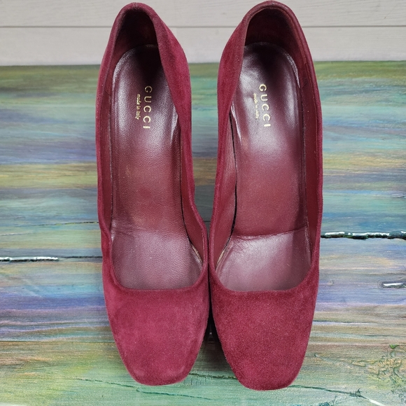 Gucci Suede Pumps - Picture 2 of 8